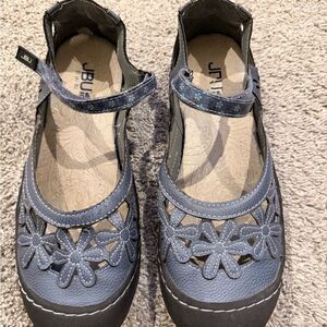 JBU Blue Floral Cutout Mary Jane Shoes